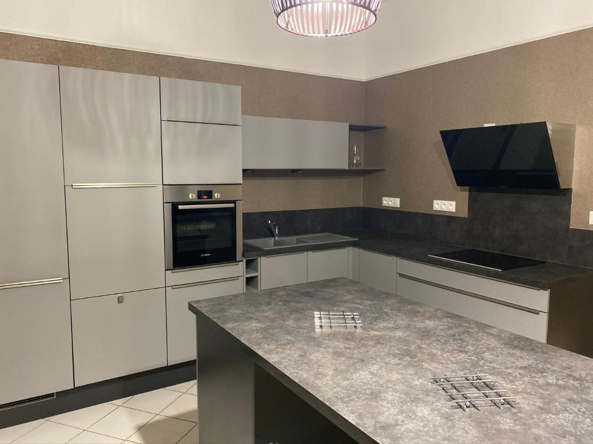 A La Villa Perroy Les Chambres Sont Spacieuses Et Les Petit-Dejeuners Offerts Dunkirk Exterior foto