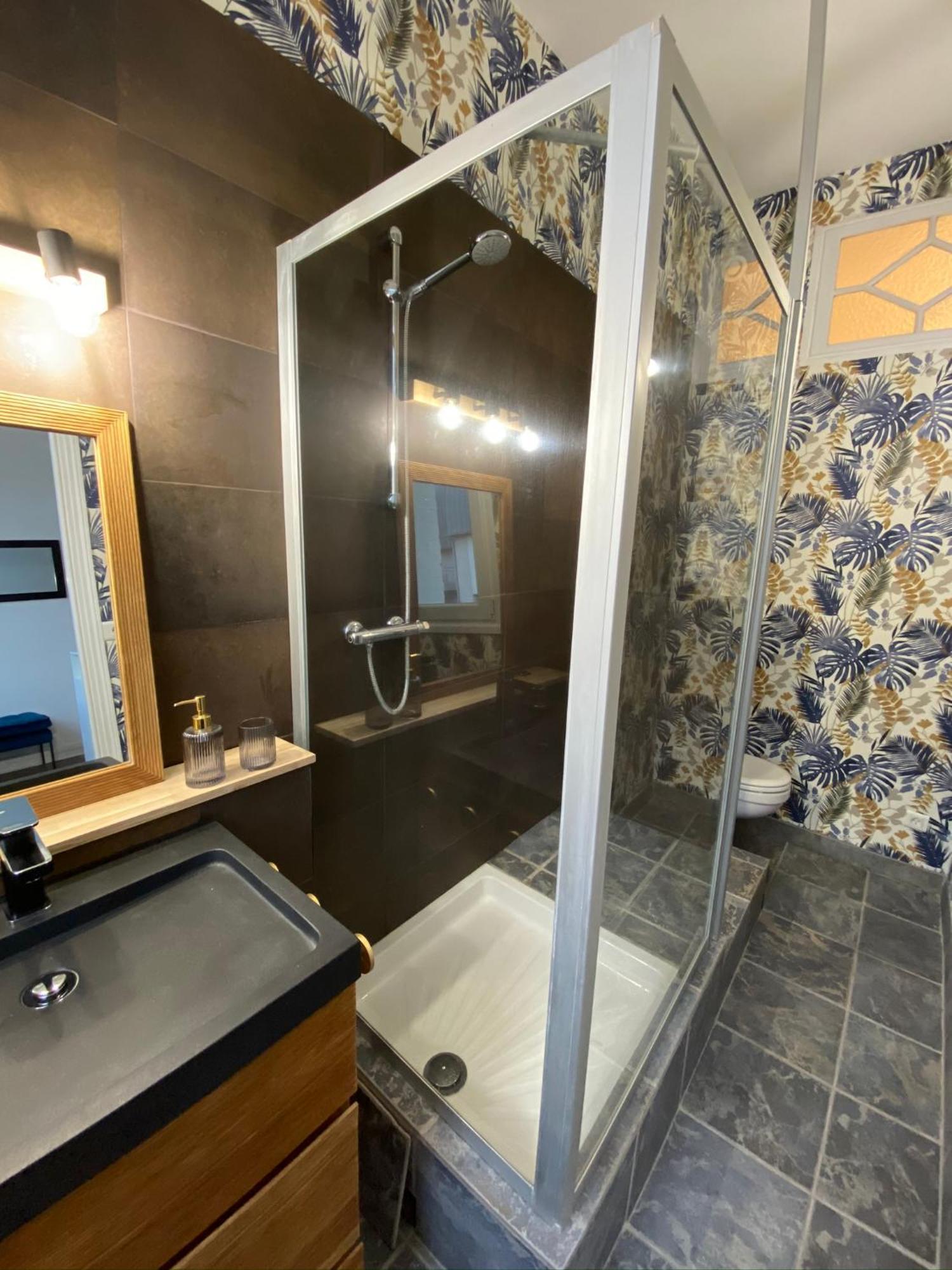 A La Villa Perroy Les Chambres Sont Spacieuses Et Les Petit-Dejeuners Offerts Dunkirk Quarto foto